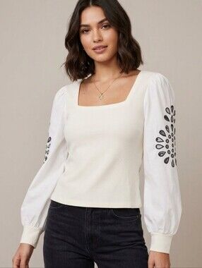ONTWELFTH Women's White long Sleeves Puffy Embroidered Blouse size XL NWT